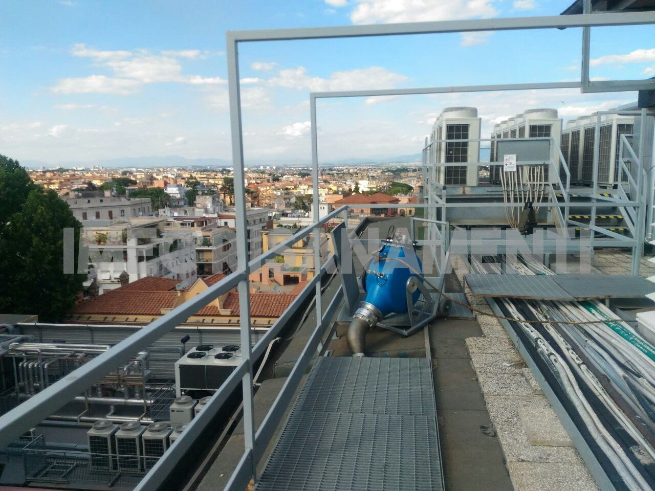 Riparazione tubi scarico acqua